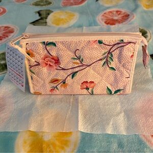 💐 Lined, Quilted, Cloth Zippered Colorful Floral Cosmetic Bag. Pink NWT 💐